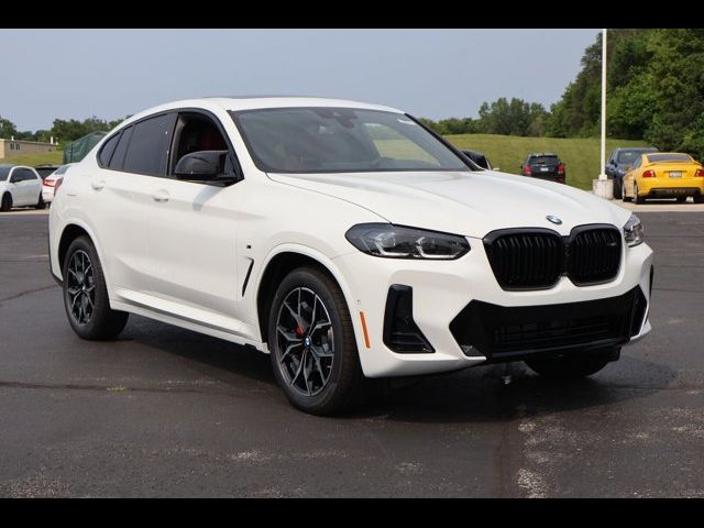 2024 BMW X4 M40i