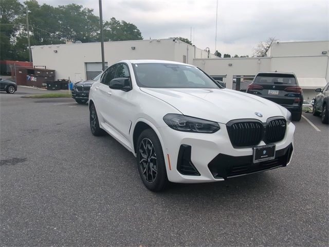 2024 BMW X4 M40i