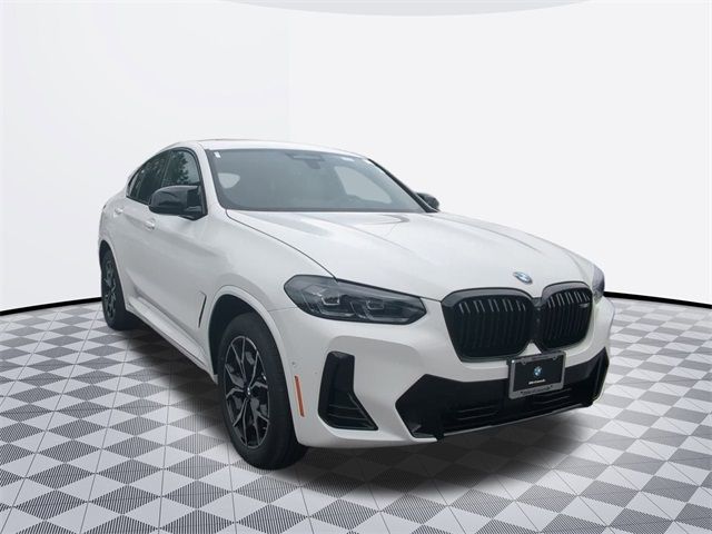 2024 BMW X4 M40i