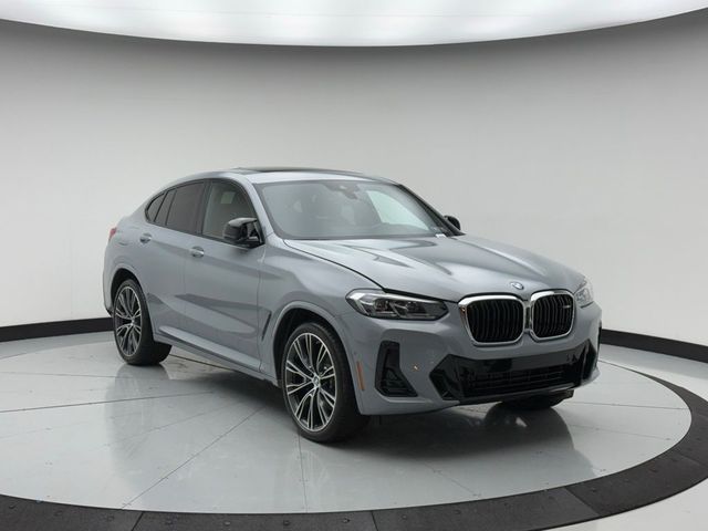 2024 BMW X4 M40i