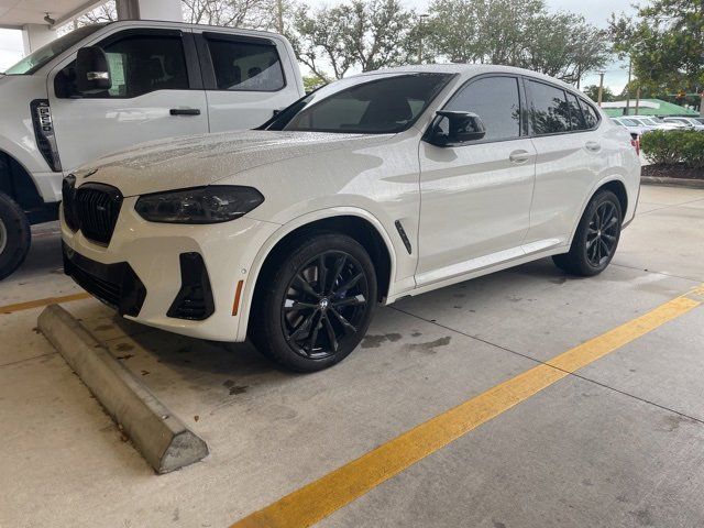 2024 BMW X4 M40i