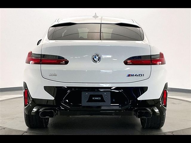 2024 BMW X4 M40i