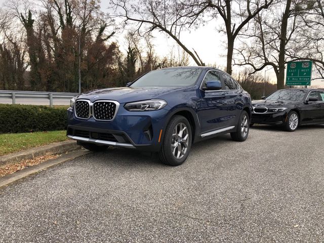 2024 BMW X4 xDrive30i