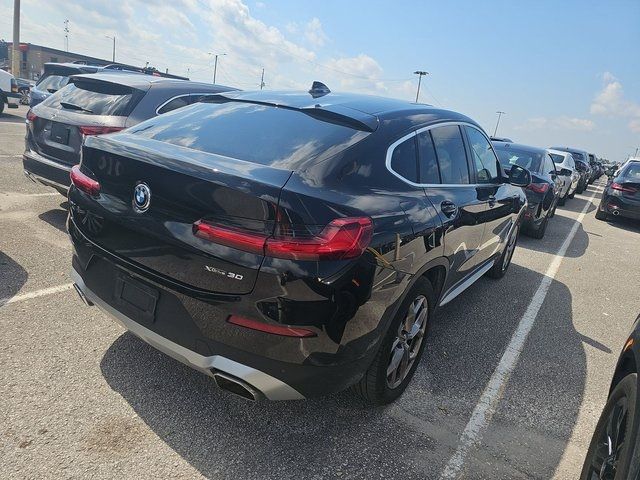 2024 BMW X4 xDrive30i