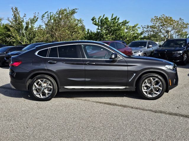 2024 BMW X4 xDrive30i