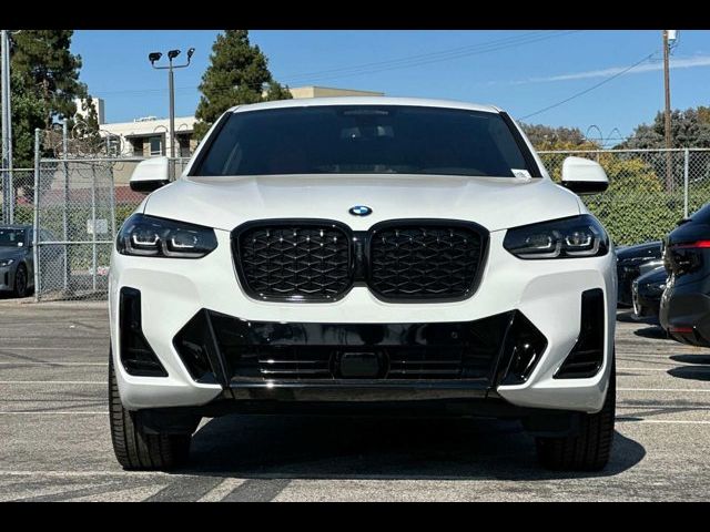 2024 BMW X4 xDrive30i