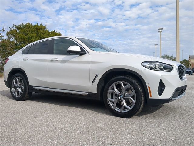 2024 BMW X4 xDrive30i