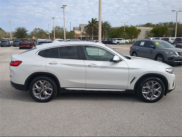 2024 BMW X4 xDrive30i