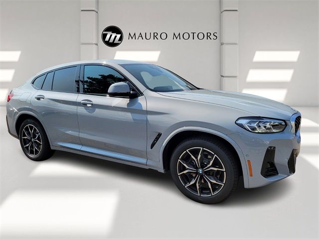 2024 BMW X4 xDrive30i