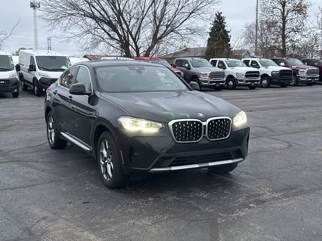 2024 BMW X4 xDrive30i