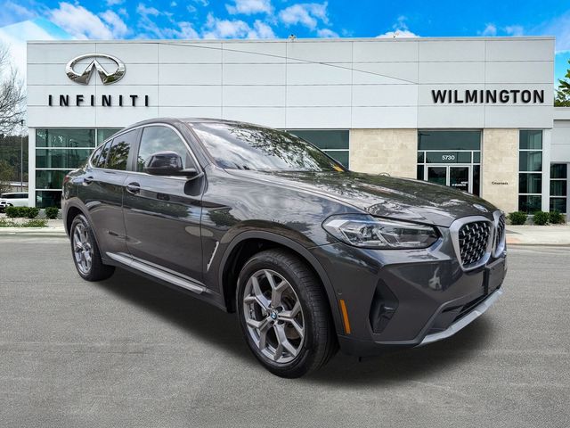 2024 BMW X4 xDrive30i