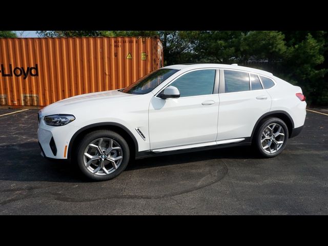 2024 BMW X4 xDrive30i