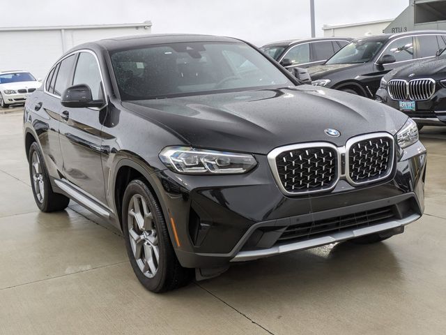 2024 BMW X4 xDrive30i