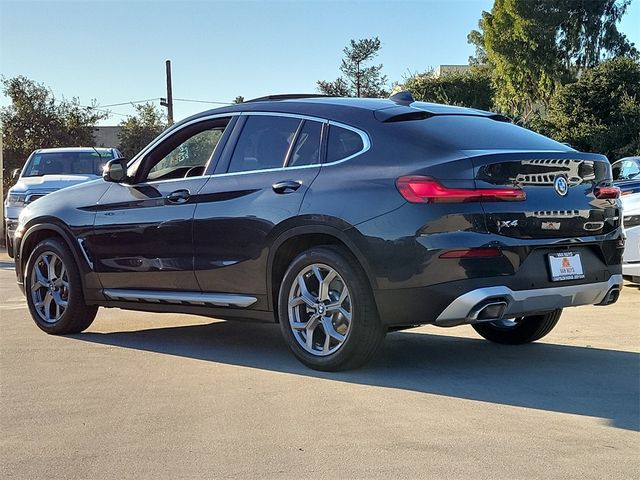 2024 BMW X4 xDrive30i