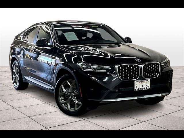 2024 BMW X4 xDrive30i