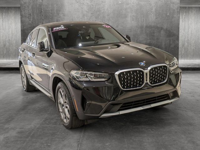 2024 BMW X4 xDrive30i