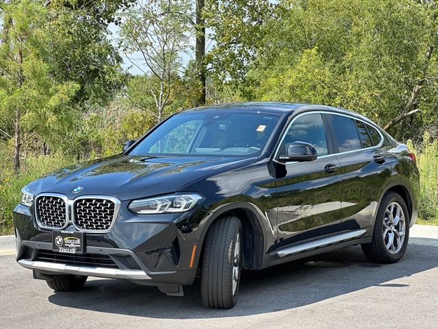 2024 BMW X4 xDrive30i