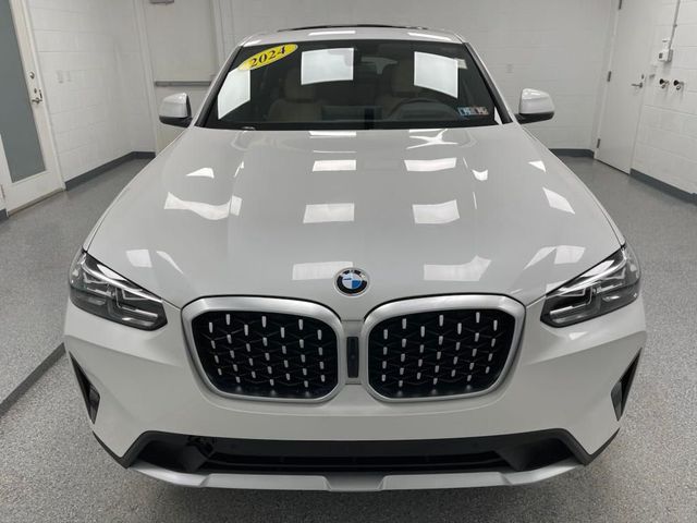 2024 BMW X4 xDrive30i