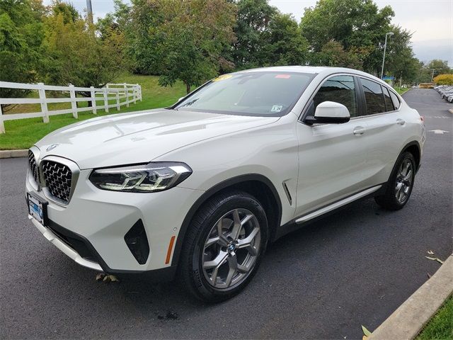 2024 BMW X4 xDrive30i