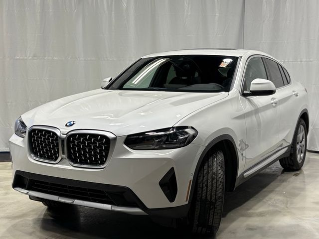 2024 BMW X4 xDrive30i