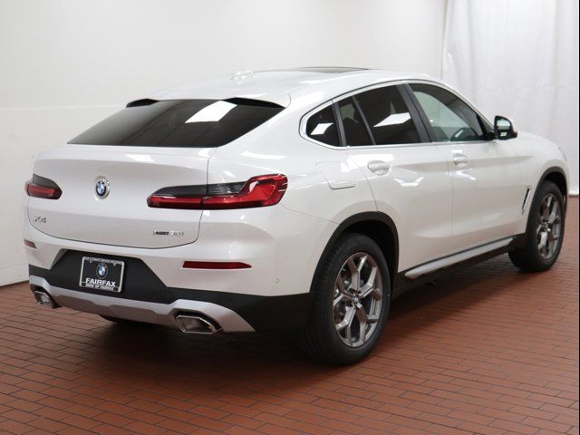 2024 BMW X4 xDrive30i