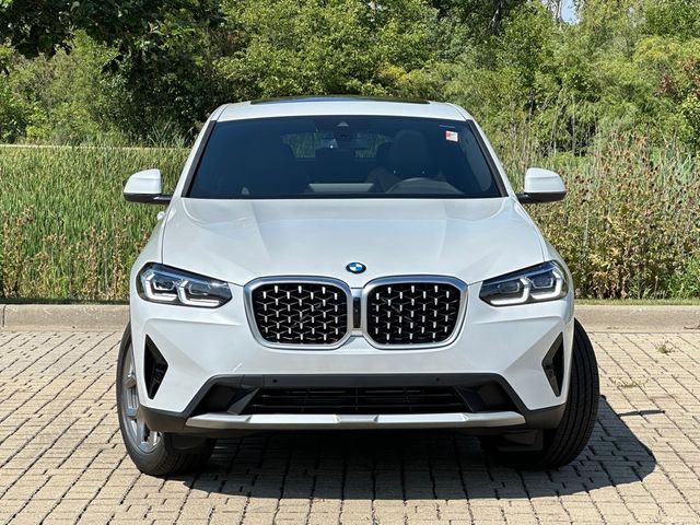 2024 BMW X4 xDrive30i