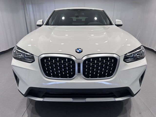 2024 BMW X4 xDrive30i