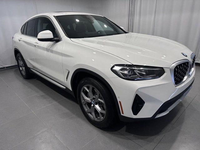 2024 BMW X4 xDrive30i