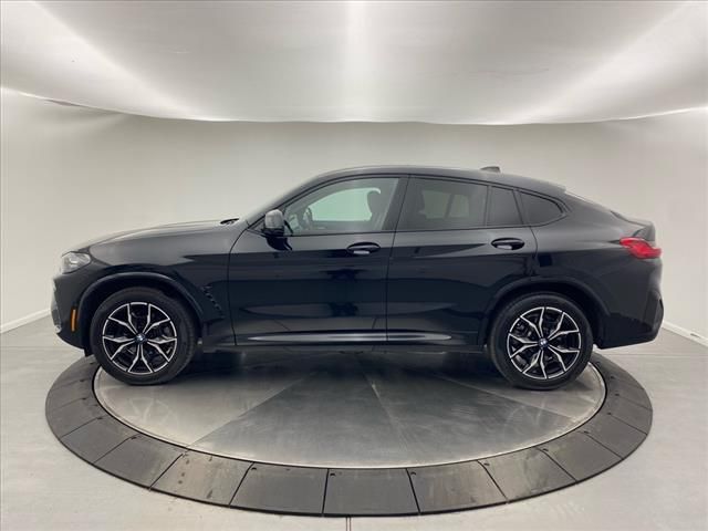 2024 BMW X4 xDrive30i