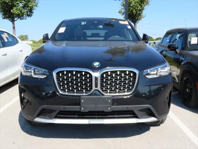 2024 BMW X4 xDrive30i