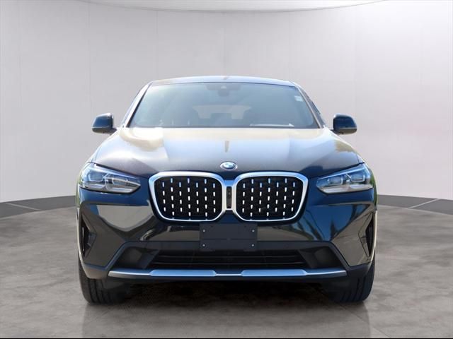 2024 BMW X4 xDrive30i