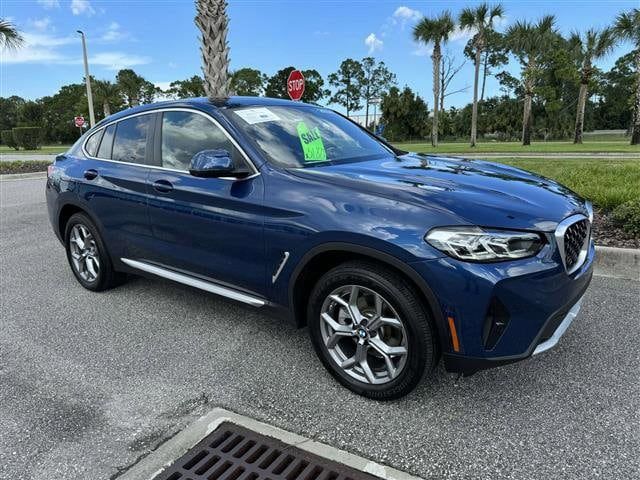 2024 BMW X4 xDrive30i