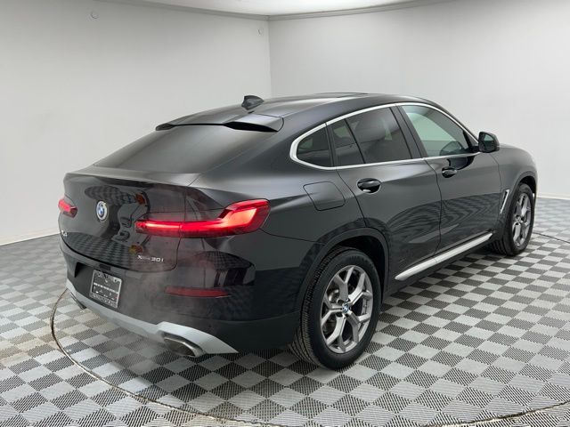 2024 BMW X4 xDrive30i