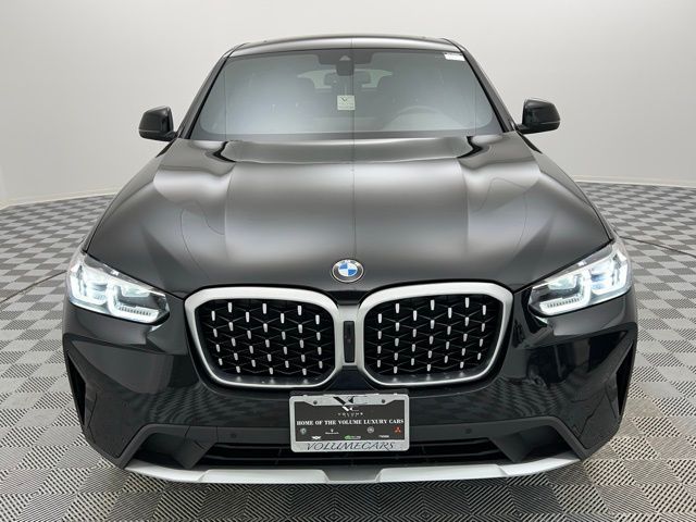 2024 BMW X4 xDrive30i