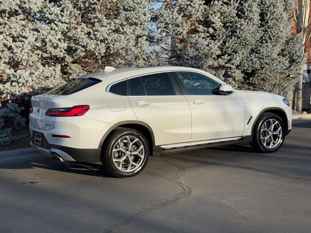 2024 BMW X4 xDrive30i