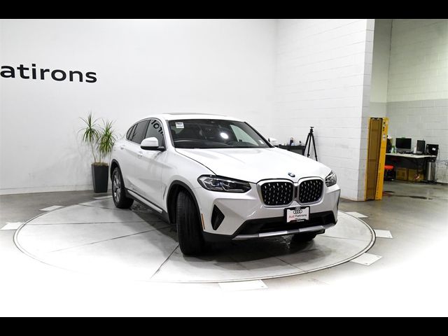 2024 BMW X4 xDrive30i