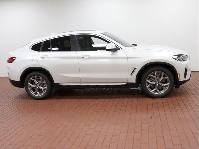 2024 BMW X4 xDrive30i