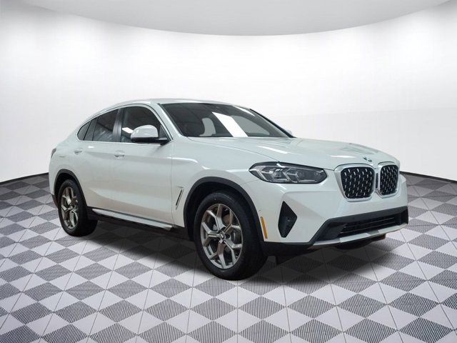 2024 BMW X4 xDrive30i