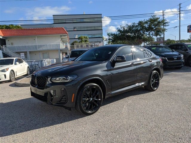 2024 BMW X4 xDrive30i