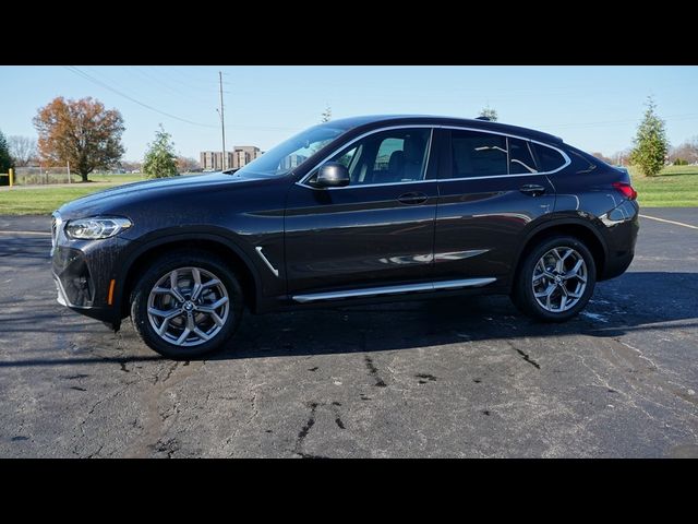 2024 BMW X4 xDrive30i