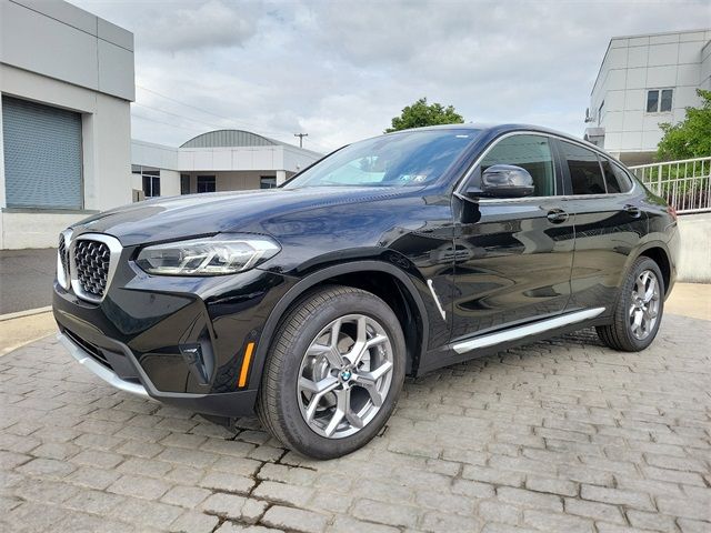 2024 BMW X4 xDrive30i