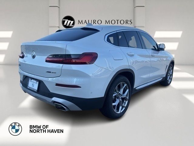 2024 BMW X4 xDrive30i