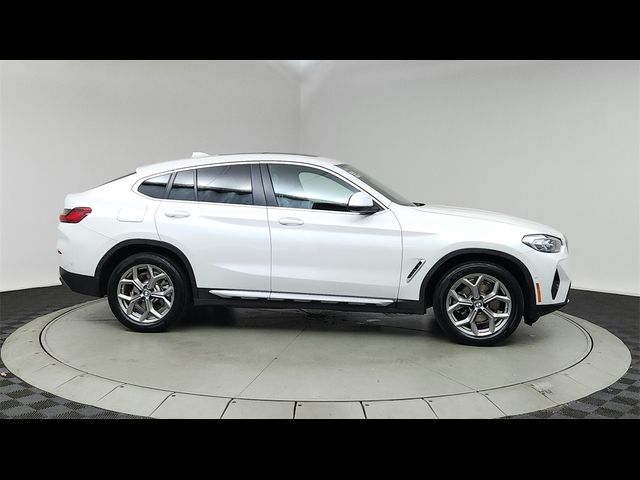 2024 BMW X4 xDrive30i