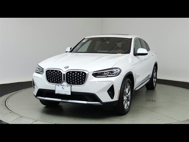 2024 BMW X4 xDrive30i