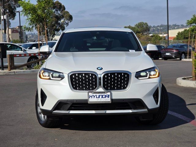2024 BMW X4 xDrive30i