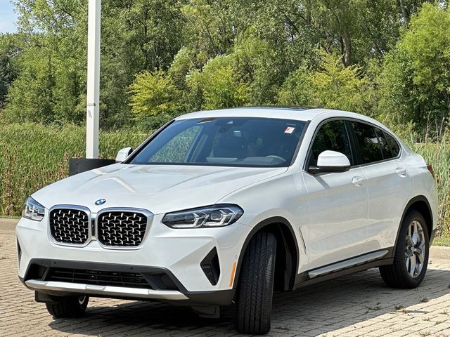 2024 BMW X4 xDrive30i