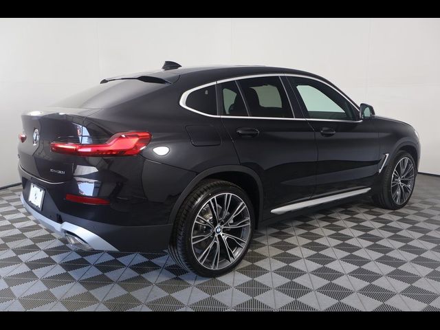 2024 BMW X4 xDrive30i