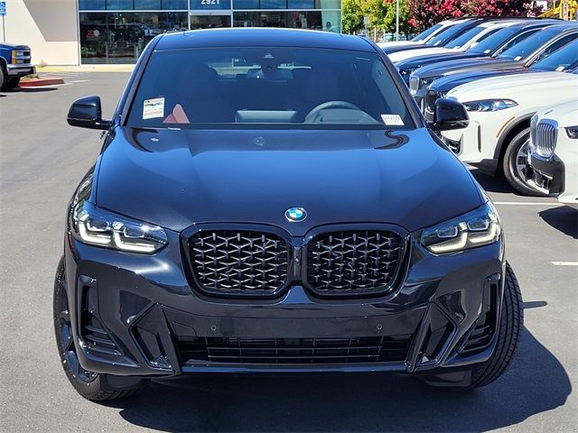 2024 BMW X4 xDrive30i