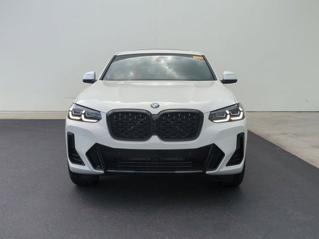 2024 BMW X4 xDrive30i