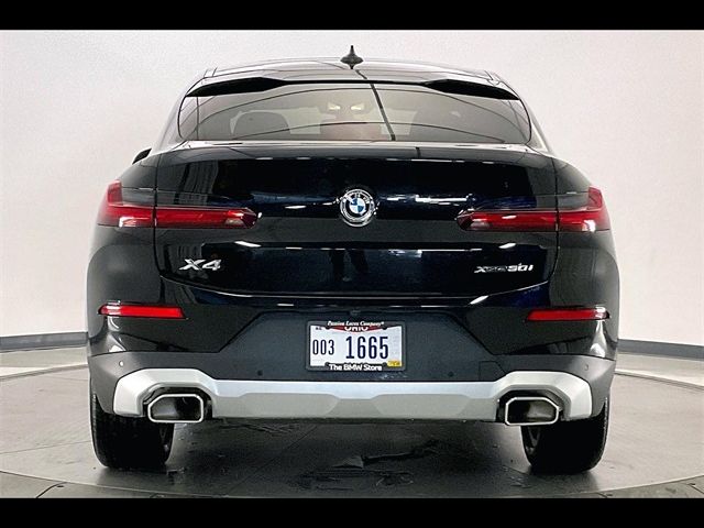 2024 BMW X4 xDrive30i